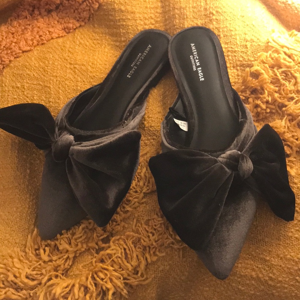 Velvet Mule - Picture 2 of 4